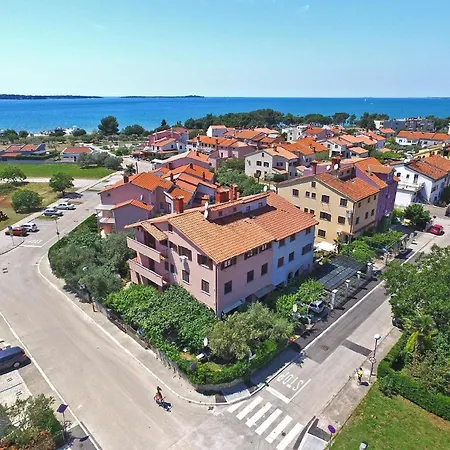 Fuer 4 Personen Ca 52 Qm In Fazana, Istrien Istrische Riviera Apartment Fazana