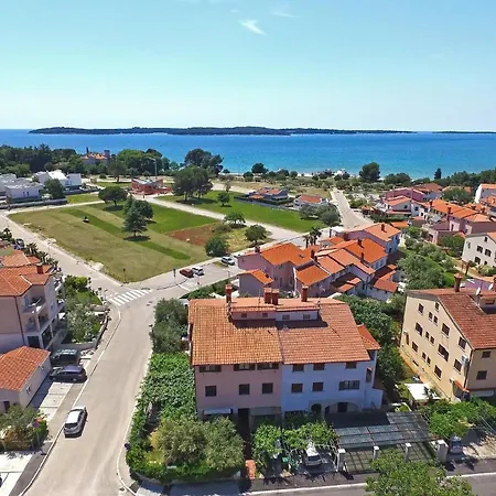 Apartment Fuer 4 Personen Ca 52 Qm In Fazana, Istrien Istrische Riviera Fazana